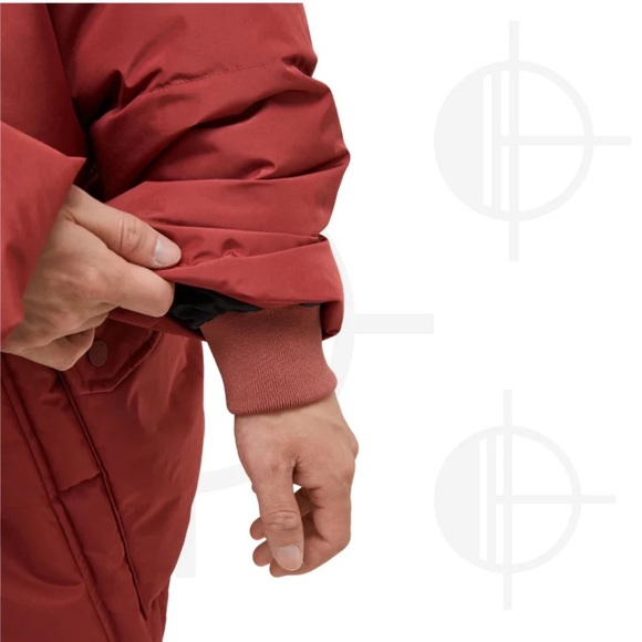 🔥🔥🔥Peak Performance 2L Down Peak Performance Parka - Picture 5 of 10